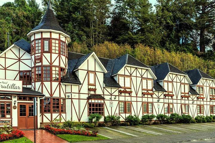Hotel Frutillar y entorno del lago